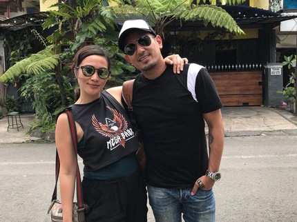 7 Potret Harmonis Rio Febrian dan Istri, 11 Tahun Menikah Beda Agama