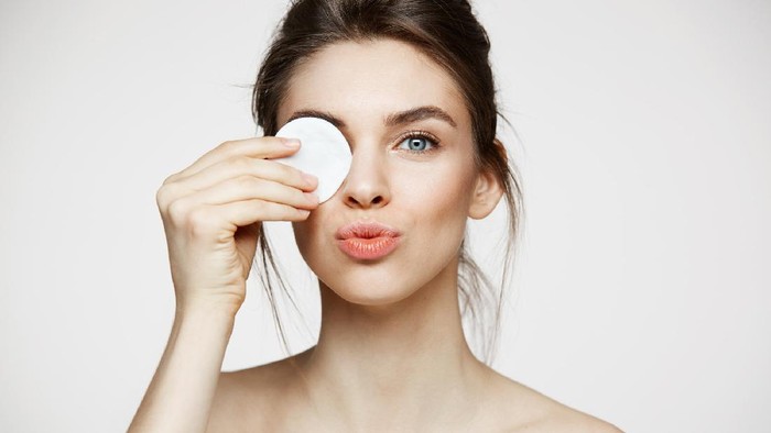 Miliki Kulit Sensitif? Ini Rekomendasi Produk Eksfoliasi yang Cocok Untukmu