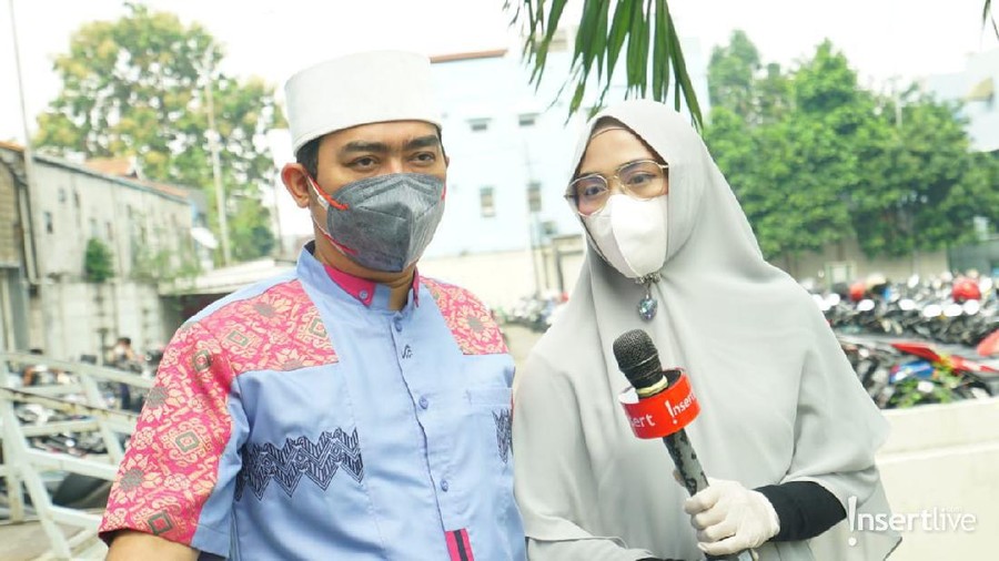 Ustaz Solmed dan April Jasmine