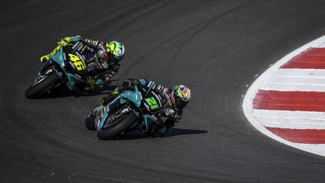 Franco Morbidelli dikabarkan akan reuni dengan Valentino Rossi dengan memperkuat tim Mooney VR46 mulai MotoGP 2024.