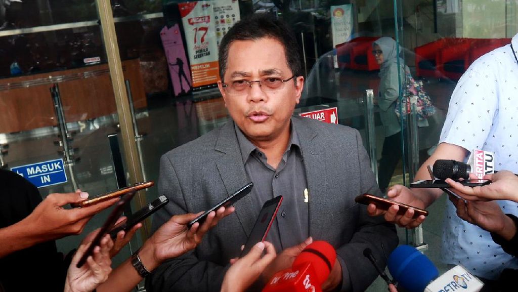 Jadi Tersangka Korupsi Rumah Jabatan, Sekjen DPR Ajukan Praperadilan