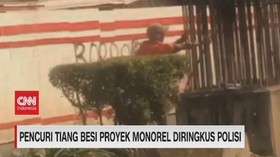 VIDEO: Pencuri Tiang Besi Proyek Monorel Diringkus Polisi
