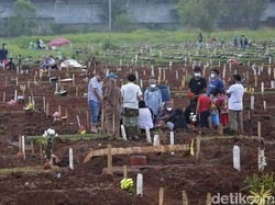 Sempat Capai 125, Jenazah COVID Dimakamkan di TPU Padurenan Kini di Bawah 50