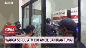 VIDEO: Warga Serbu ATM DKI Ambil Bantuan Tunai