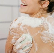 Malas Mandi Saat WFH? Bukan Cuma Bau Badan, Ternyata Ada Dampak Buruknya bagi Kesehatan!
