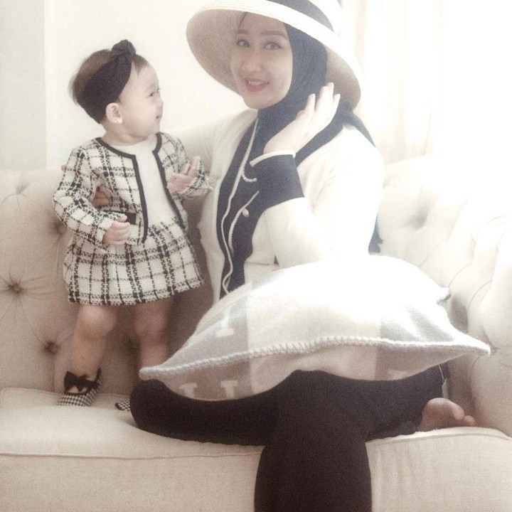 <p>Saat ini, <em>baby</em> Rumaisha telah berusia lebih kurang 10 bulan.  (Foto: Instagram @dianpelangi)</p>