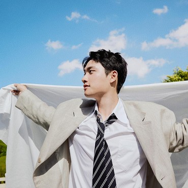 Muncul di Teaser 'Bad Prosecutor', D.O EXO Tampil Urakan
