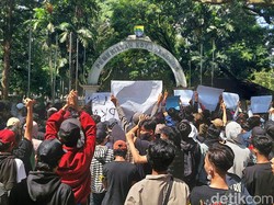 Curhat Ojol-Pedagang Terdampak PPKM di Bandung