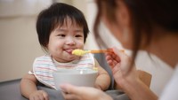 Ini Bahaya Meniup Makanan Anak, Bisa Picu Perpindahan Bakteri Bun