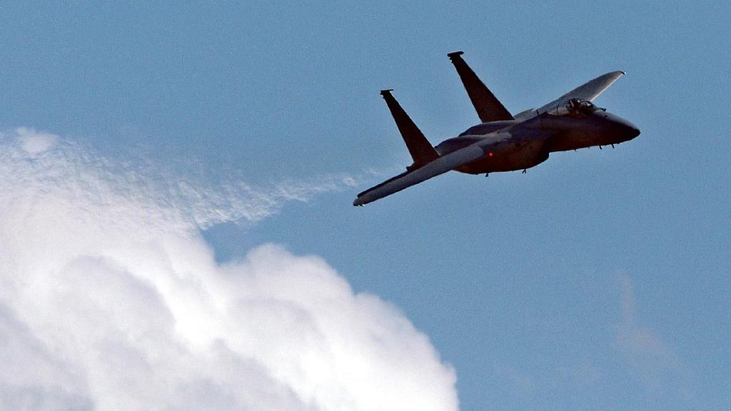 Fakta-fakta Jet Tempur F-15 AS yang Jatuh Ditembak Iran