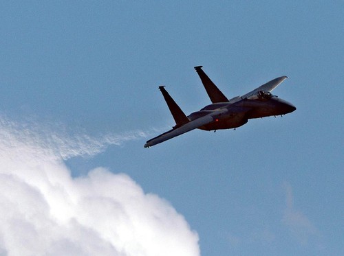 Fakta-fakta Jet Tempur F-15 AS yang Jatuh Ditembak Iran