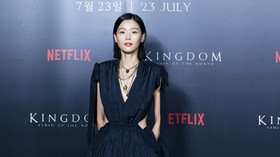 Jun Ji-hyun Bintangi Film Zombi Baru Sutradara Train to Busan