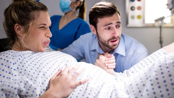 3 Kiat Atasi Trauma Setelah Melahirkan