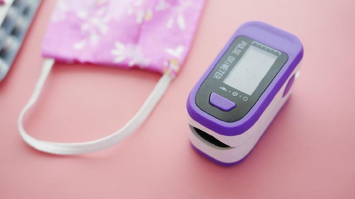 Cara Bedakan Oxymeter Asli dan Palsu Agar Isolasi Mandiri Jadi Lebih Tenang