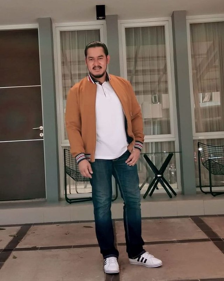 Potret Kenangan Terakhir Alino Octavian Bintang Sinetron 'Suara Hati Istri' Kabar duka kembali menerpa dunia hiburan Tanah Air. Alino Octavian aktor pemeran 'Suara Hati Istri' meninggal. Yuk intip potretnya!