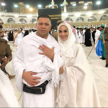 Bagikan Foto Idul Adha Bareng KD, Sarung Raul Lemos Curi Perhatian