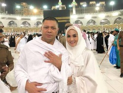 Bagikan Foto Idul Adha Bareng KD, Sarung Raul Lemos Curi Perhatian