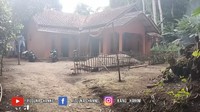 7 Potret Rumah Wanita Cantik di Tengah Hutan, Menyatu dengan Kuburan Bun