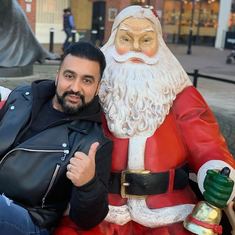 Sosok Suami Shilpa Shetty yang Ditangkap Kasus Film Porno Raj Kundra suami Shilpa Shetty bintang Bollywood ditangkap oleh polisi atas dugaan kasus film porno. Yuk intip sosoknya!