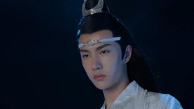Polisi Tangkap Dua Penguntit Wang Yibo