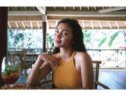 Demi Film Sepeda Presiden, Ariel Tatum Rela Lakukan Ini