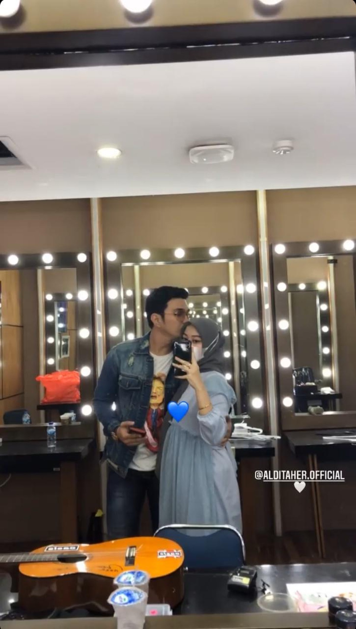Aldi Taher dan Salsabilih tengah jadi sorotan&period; Sang istri sedang mengandung anak pertama&period; Yuk intip potret mereka&excl;