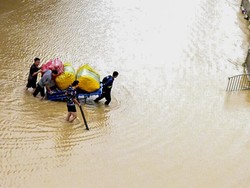 Hampir 2 Juta Orang di China Mengungsi Akibat Banjir