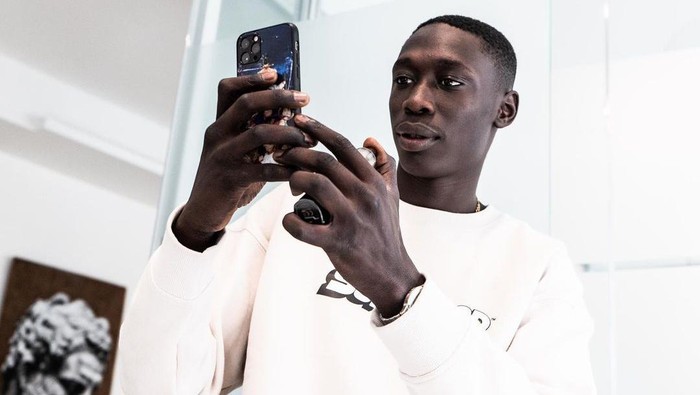 Profil Khaby Lame, TikTokers Muda Terkaya dengan Konten Tanpa Bicara! Hartanya Mencapai Rp71 M?