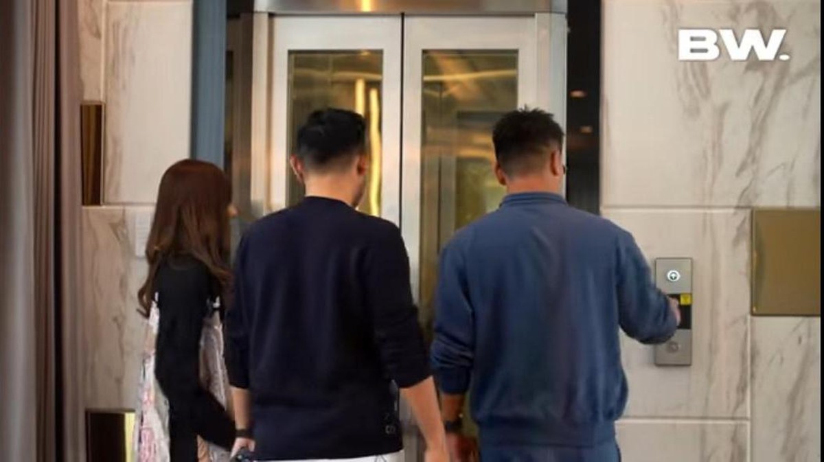 Siapa yang tidak tahu Gilang Juragan99 Crazy Rich Malang yang punya hunian super mewah&period; Yuk kita intip&excl;