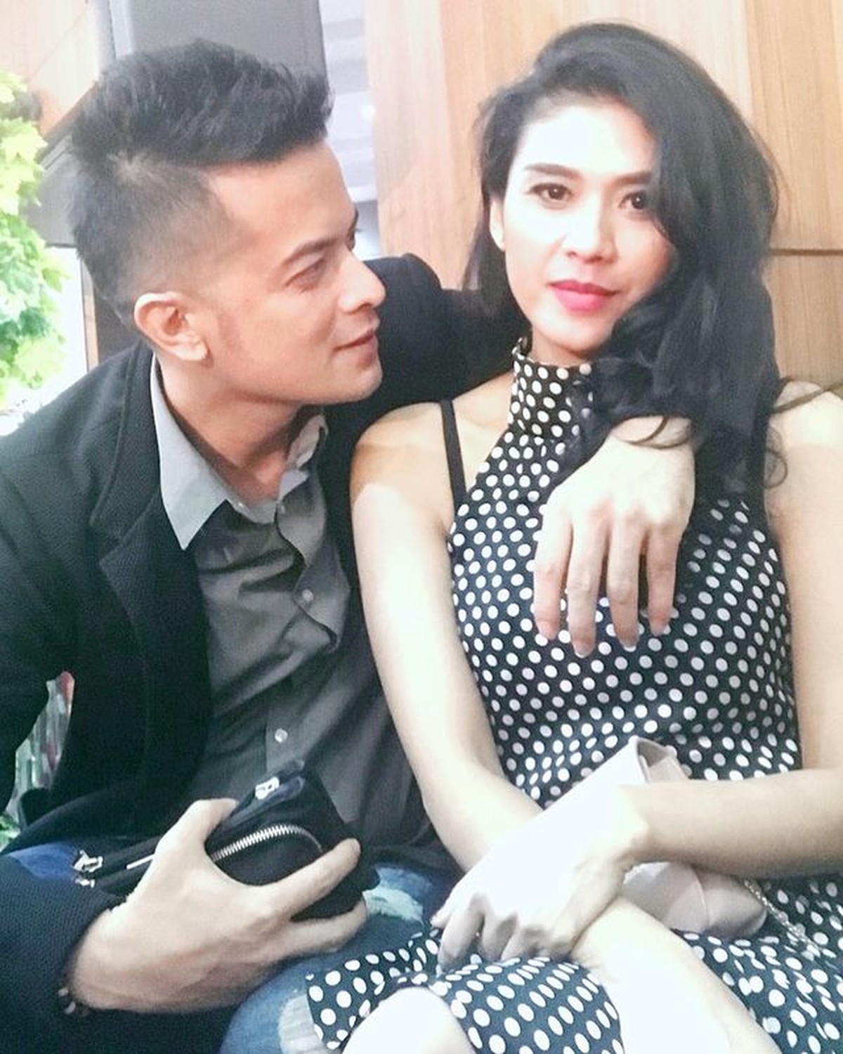 Rumah tangga Choky Andriano dan Icha sedang diterpa isu miring&period; Yuk kita lihat kembali potret harmonis mereka&excl;