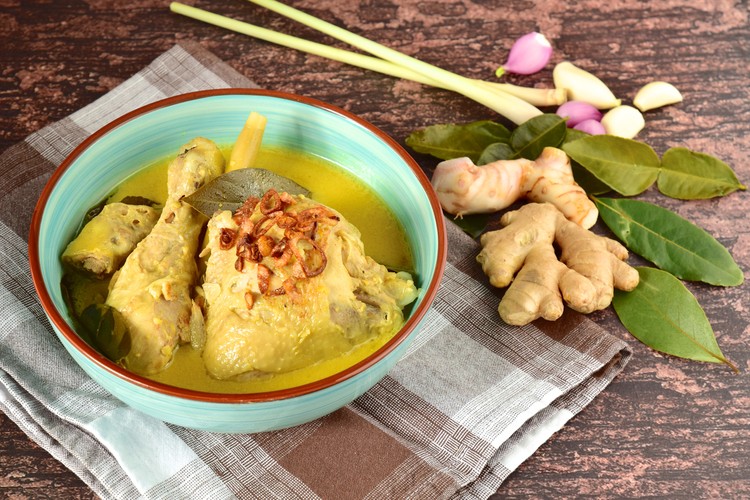 opor ayam Opor ayam. Indonesian chicken curry