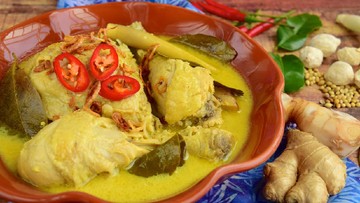 RESEP OPOR AYAM TANPA SANTAN