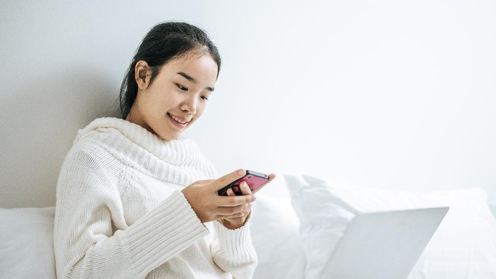 Mengurangi Main Media Sosial Ternyata Bisa Jauhkan Kamu dari Hal Ngeri Ini