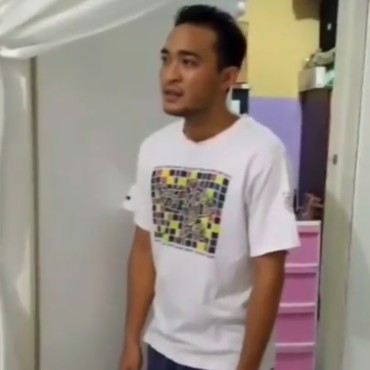 Surat Genit Eks Pramugara Lion Air VS Atlet Wanita Tolak Pakai Celana Bikini