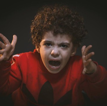 Jangan Langsung Dibentak, Pahami Alasan di Balik Anak yang Tantrum