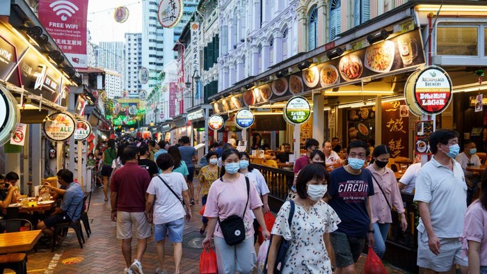 Ramai Kasus Covid-19 Melonjak Naik di Singapura, Ini Varian Pemicu dan Gejalanya!