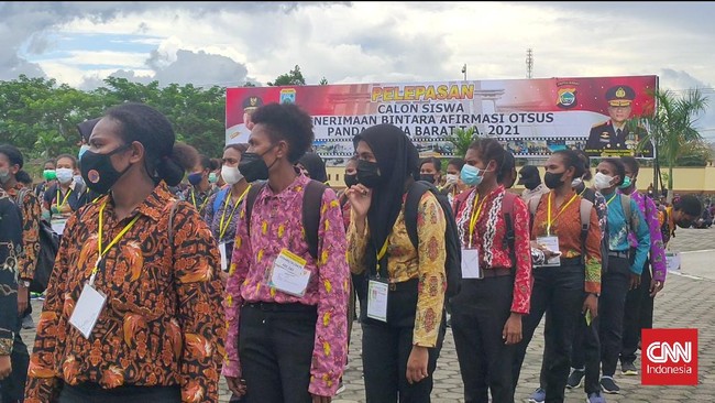 Kapolda Papua Barat mengatakan 1.500 orang asli Papua yang menjadi calon siswa bintara afirmasi Otsus terdiri atas 1.400 pria dan 100 perempuan.