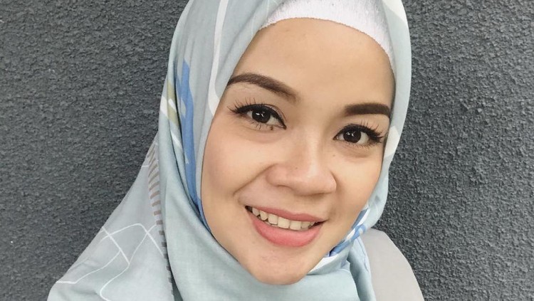 Foto Rindu Febiane, mantan finalis Akademi Fantasi Indosiar (AFI).