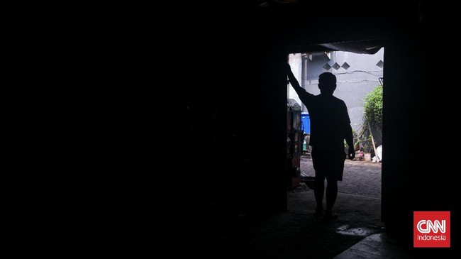 Pada pelaksanaan PPKM level 4 hingga 8 Agustus, Bupati Sumba Timur mengatakan pihaknya akan melaksanakan sistem pengawasan hingga level RT.