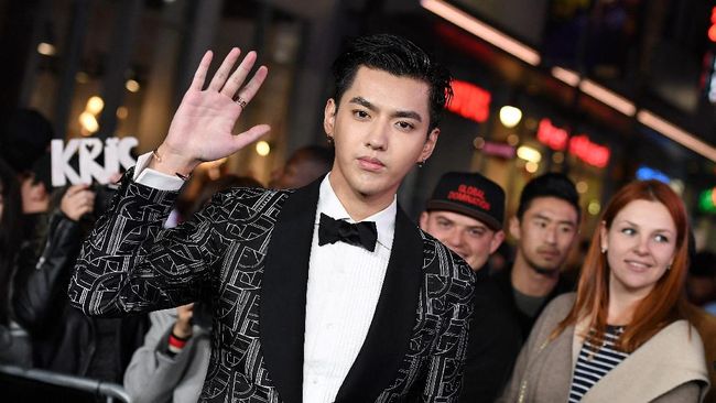 Kris Wu ditahan kepolisisan China karena diduga lakukan tindak pemerkosaan.