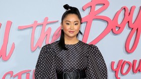 Lana Condor dan Randall Park Bintangi Serial Laga Komedi