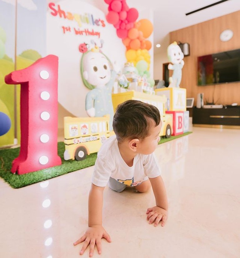 Momen Keseruan Ultah Baby Shaquille Anak Cut Ratu Meyriska