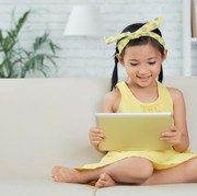 Hati-hati, Pengaruh Gadget pada Anak Bisa Sebabkan Gangguan Kesehatan