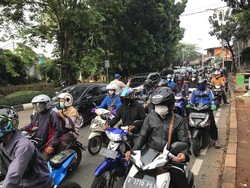 Titik Penyekatan Lenteng Agung Padat Pagi Ini