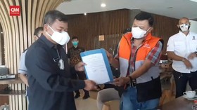 VIDEO: 2.000 Karyawan Hotel dan Resto di Garut Dapat Bansos