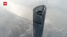 VIDEO: Hotel Dibangun Diatas Shanghai Tower