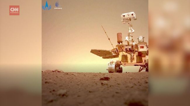 China Shows Zhurong Robot Travel Route on Mars