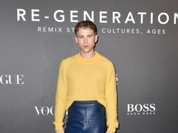 Bintang Serial Netflix 13 Reasons Why Umumkan Jadi Transgender