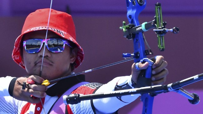 Riau Ega Agatha Salsabilla kalah 5-6 dari atlet Amerika Serikat, Jacob Wukie, pada babak 32 besar Olimpiade Tokyo 2020.