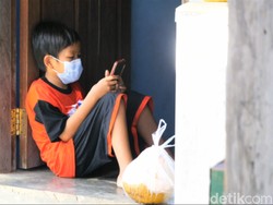 Cerita Pilu Bocah Vino dan Arga Kehilangan Ortu karena Corona